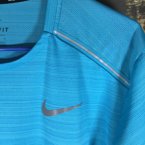 Nike Dri-Fit Running t-shirt men’s size large - Picture 5 of 5